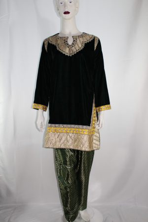 binSaeed-velvet-dress-close